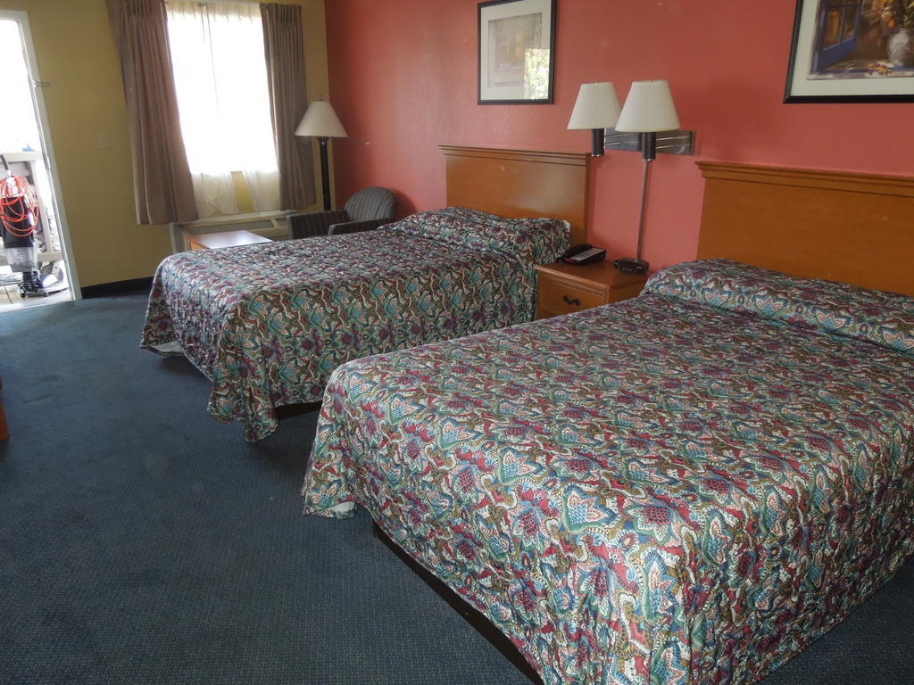 Kozy Inn Columbus Room photo